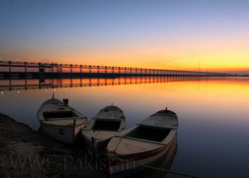 Taunsa Barrage Kot Addu